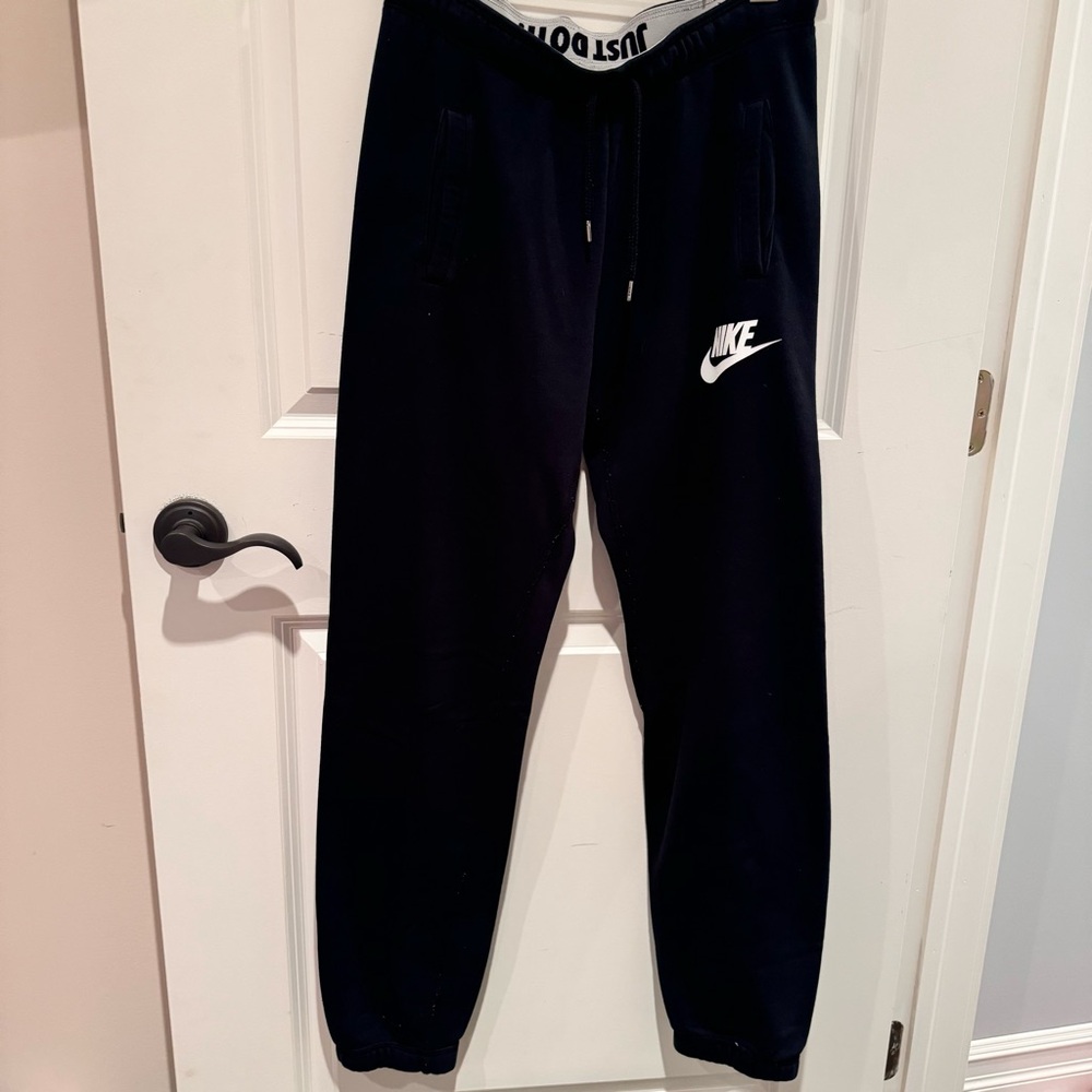 Nike Women’s Black Sweatpants